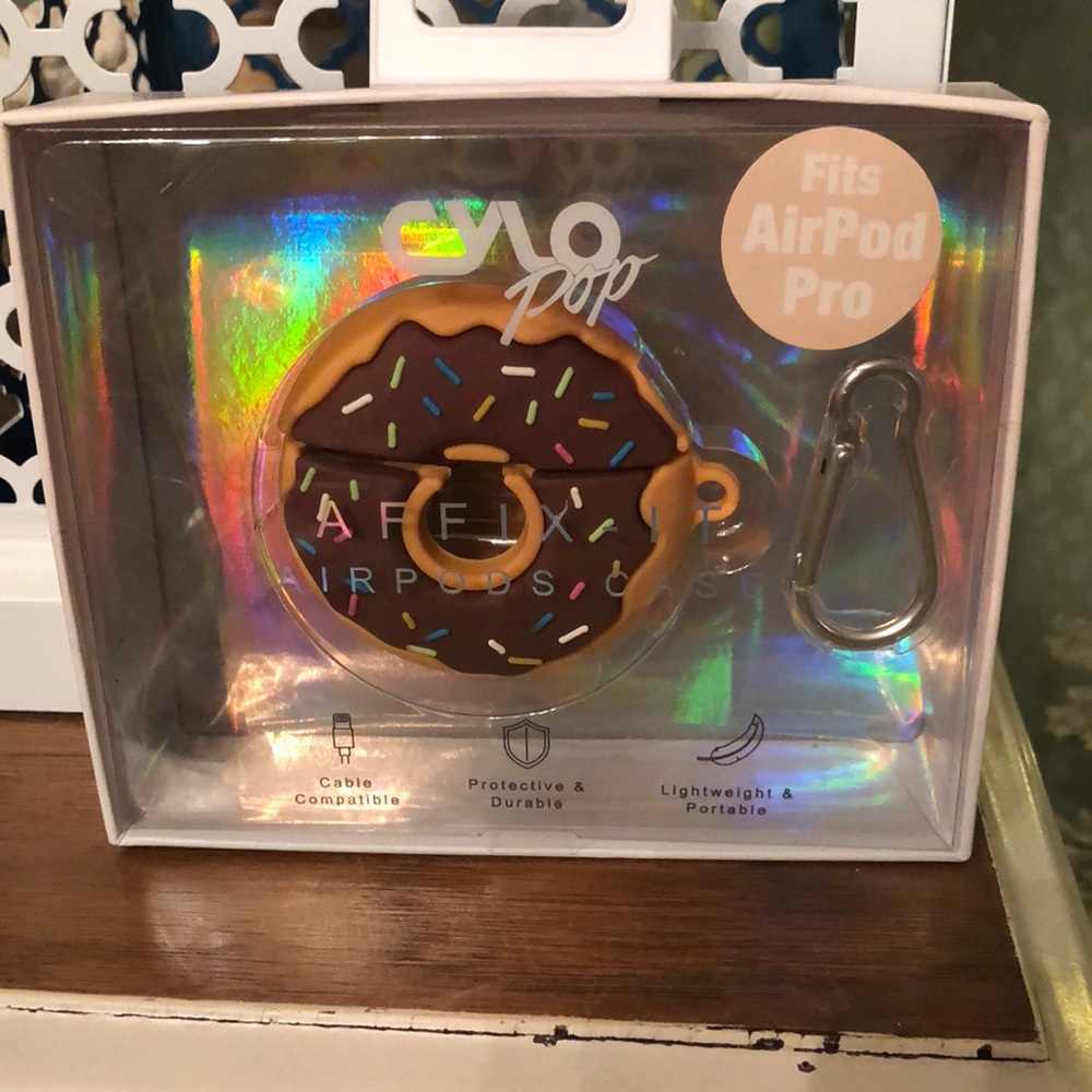 Cylo Pop AirPods Pro Case - Brown Donut Design. NWOT in package.